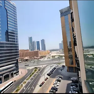 Cornich Street - Suave Sea View Хостел Абу-Даби